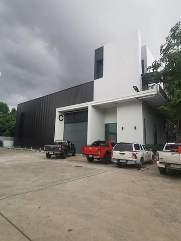 BR0024 ให้เช่าโกดังออฟฟิศ ใกล้เลียบด่วน เอกมัย รามอินทรา ทาวน์ อิน ทาวน์ พื้นที่ 300 ตรม. ออฟฟิศ 3.5 ชั้น 289 ตรม. มีลิฟท์ ที่จอดรถ 6 คัน ระบบไฟ 3 เฟส เช่าอาคารละ 180,000 บาท: ติดต่อ : คุณ เอก  :  061-241 4954   &   083-017 9463   : Line Id : eak2325: กดลิ้งค์เพื่อเเอดไลน์ครับ :  https://line.me/ti/p/A6pc3MToug     :  https://line.me/ti/p/OLEY0bJTsVค่าเช่าอาคารละ 180,000 บาท ทำสัญญา 3 ปี มัดจำ 2 เดือน จ่ายล่วงหน้า 1 เดือน ค่าน้ำ 20 บาทต่อหน่วย ค่าไฟ 6 บาทต่อหน่วยที่ตั้ง ทาวน์อ