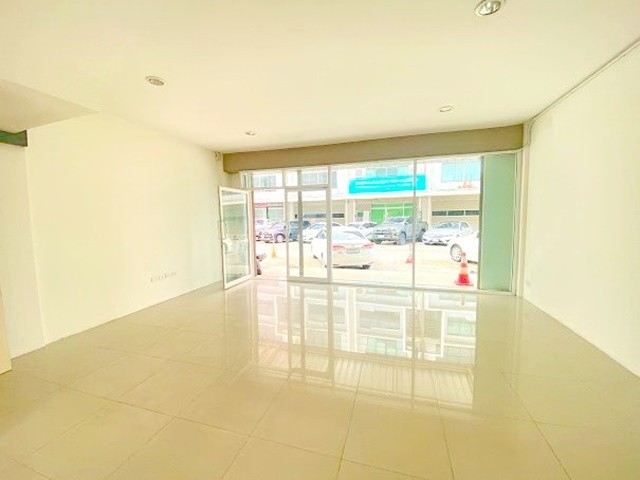 BRT สะพานพระรามเก้า ให้เช่าอาคารพาณิชย์4ชั้น โฮมออฟฟิศ  23ตรว. 245ตรม. 4นอน 4น้ำ 2จอดรถ 4แอร์ ประชาอุทิศ ราษฎร์บูรณะ