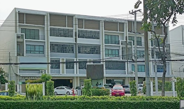 ให้เช่าอาคารพาณิชย์4ชั้น โฮมออฟฟิศ BRT สะพานพระรามเก้า 24ตรว. 248ตรม. 34,998B-M 4นอน 4น้ำ 2จอดรถ 4แอร์ ประชาอุทิศ ราษฎร์บูรณะ BRT Rama 9 Bridge 24sq.wa. 248sq.m. 34,998B-M 4bed 4bath 2parking 4A/C.For rent 4-story commercial building home office ซ.ประชาอุทิศ17-19 ถ.สุขสวัสดิ์ แขวงประชาอุทิศ เขตราษฎร์บูรณะ กรุงเทพมหานคร 101404 ห้องนอน 4 ห้องน้ำ2 จอดรถ4 แอร์สถานที่ใกล้เคียงโรงเรียนปัญญาศักดิ์วิทยาลัยพาณิชยการเชตุพน ( 1 กม.)โรงเรียนแสงสุวรรณ ( 1 กม.)สวนวงแหวนสุขส