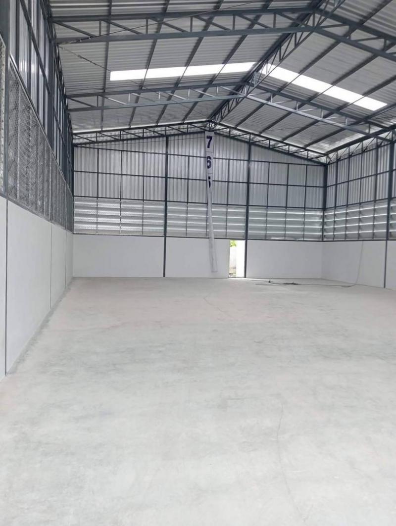 ให้เช่าโกดังพร้อมออฟฟิศ พื้นที่โกดัง 450 ตารางเมตร  ย่านลำลูกกา คลอง 4 รังสิต ปทุมธานี