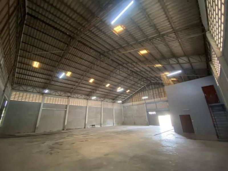 ให้เช่าคลังสินค้าพร้อมสำนักงาน พื้นที่ใช้สอยในโกดัง 480 ตารางเมตร ติดถนน 375 อำเภอเมือง นครปฐม