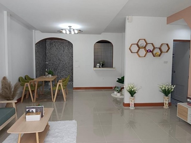 หมู่บ้านเบล็สวิลล์ รามอินทรา พระยาสุเรนทร์ 25   พร้อมอยู่