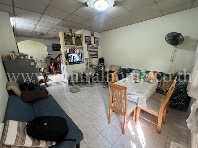 ทาวน์เฮ้าส์ หมู่บ้าน ณรงค์สุขนิเวศน์ ติดถนนเรวดี ใกล้ MRT แยกนนทบุรี 1