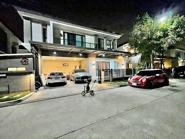 HR2830 ขาย-ให้เช่าบ้านเดี่ยว 2ชั้นถนนพัฒนาการตัดใหม่ เดอะ ซิตี้ พัฒนาการ อ่อนนุช  พื้นที่ใช้สอย 256 ตารางเมตร 4 ห้องนอน 5 ห้องน้ำ พื้นที่65ตรว. ใกล้MRTอ่อนนุช ราคา 85,000 บาท: ติดต่อ : คุณ เอก  :  061-241 4954   &   083-017 9463   : Line Id : eak2325: กดลิ้งค์เพื่อเเอดไลน์ครับ :  https://line.me/ti/p/A6pc3MToug     :  https://line.me/ti/p/OLEY0bJTsVให้เช่าราคา 85,000 บาทต่อเดือน ล่วงหน้า 1เดือน ประกัน2 เดือน สัญญา1ปี**ขาย 13,900,000 บาท โอนภาษีคนละครึ่ง**ที่ตั้ง ซอยอ่อนนุช 70/1