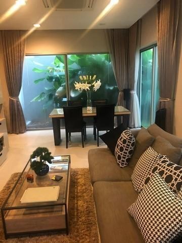 PT12 ให้เช่า ขาย บ้านเดี่ยว 2 ชั้น 50.6 ตรว. ไพรเวท เนอวานา เรสสิเดนซ์ นอร์ท Private Nirvana Residence North ซอยโยธินพัฒนา 11 แยก 7 ถนนประดิษฐ์มนูธรรม  เลียบทางด่วนรามอินทรา*** ราคาเช่า 50,000 บาท/เดือน*** ราคาขาย 17,500,000 บาทติดต่อ คุณช่อผกา 0616198565 LINE 0616198565บ้านเดี่ยว ไพรเวท เนอวานา เรสสิเดนซ์ นอร์ท เลียบทางด่วนรามอินทราเนื้อที่ 50.6 ตร.วา2 ห้องนอน 4 ห้องน้ำ 2 พื้นที่นั่งเล่น1 ห้องแม่บ้าน- อายุบ้านประมาณ 6 ปี อยู่ไม