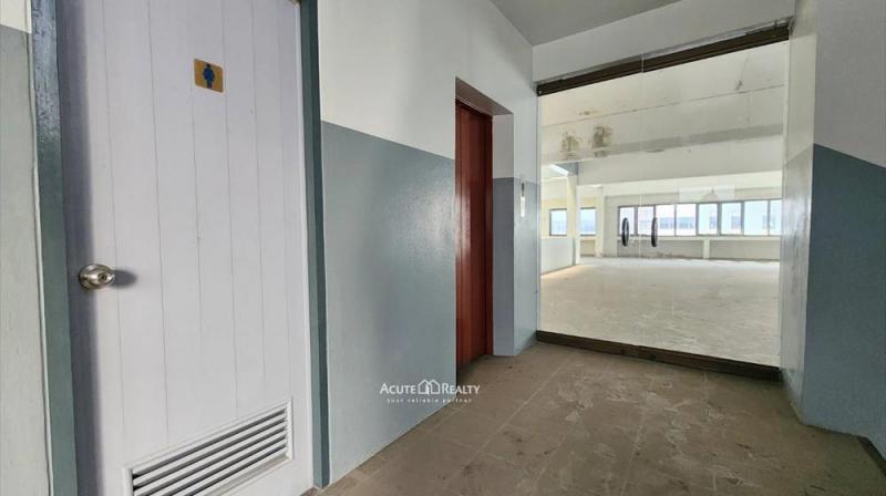 ขายอาคารสำนักงาน 5 ชั้น ถนนกิ่งแก้ว 40/2 ซอยมิราเคิล ใกล้ถนนใหญ่ ใกล้สนามบินสุวรรณภูมิ