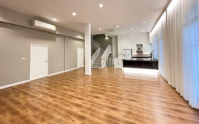 PO33 ให้เช่า  บ้านกลางกรุง แกรนด์เวียนนา พระราม 3 Baan Klangkrung Grande Vienna Rama 3