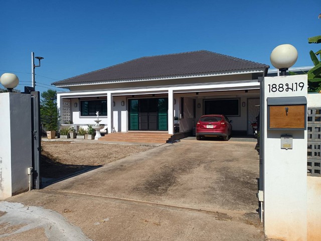 Sub0905ขายบ้านคุณภาพ สร้างมา2ปี  หมู่บ้านสันป่าสัก ซอยหมูป่า ต.บ้านดู่ อ.เมืองเชียงรายใช้เหล็กโครงสร้าง มอก.ทั้งหลัง ออกแบบกันแผ่นดินไหวโดยวิศวะกร ตัวบ้านกว้าง โล่ง บรรยากาศดี ร่มรื่น น่าอยู่ เพื่อนบ้านเป็นมิตร การเดินทางเข้า-ออก สะดวก อยู่ใกล้บิ๊กซี ใกล้สนามบินแม่ฟ้าหลวงเชียงรายสนใจโทรสอบถามได้ครับเบอร์ติดต่อ 0931472136 ครับ ราคาขาย 3.69 ล้านบาท ( ภาษีและค่าโอนคนละ