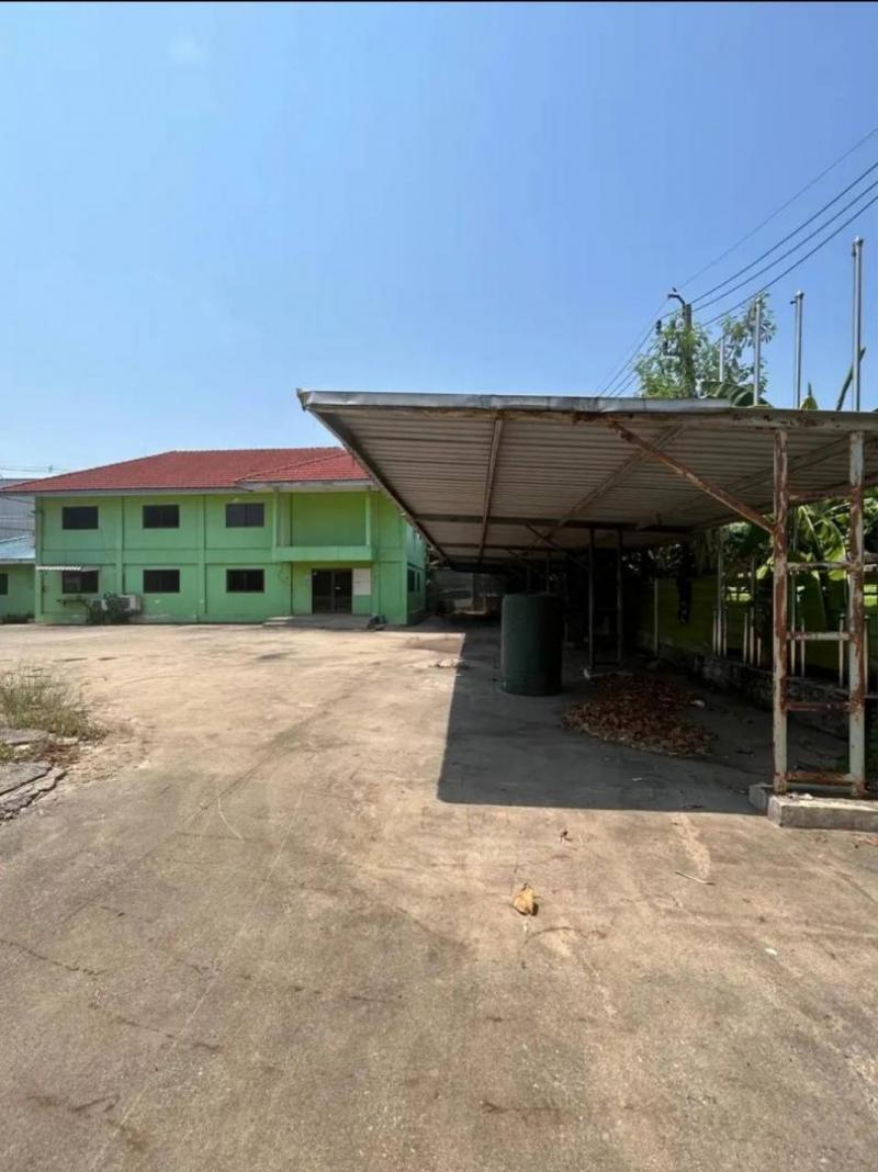 ให้เช่าโกดังพร้อมสำน้กงาน พื้นที่ใช้สอย 4000 ตารางเมตร ถนน พุทธมณฑลสาย 4 สามพราน นครปฐม