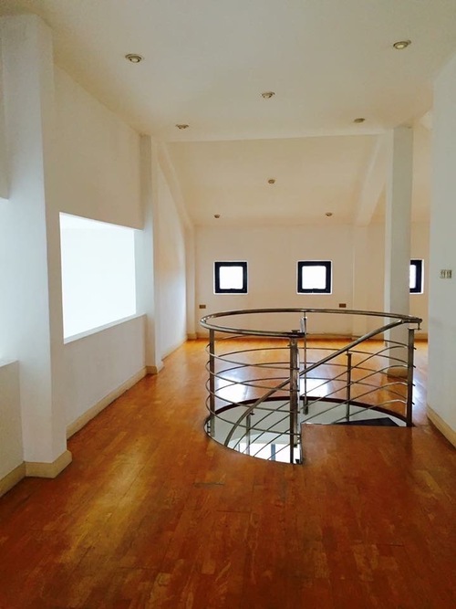 M4597-M4598ขายคอนโด Eastwood Park (อีสท์ วูด พาร์ค) เขตสวนหลวง กุรงเทพมหานครขนาดห้อง 129.42 ตารางเมตรจำนวน 7 ชั้นสิ่งอำนวยความสะดวกที่ Eastwood Park (อีสท์ วูด พาร์ค) ประกอบด้วย โรงรถ การรักษาความปลอดภัย 24 ชั่วโมงโรงเรียนที่ใกล้เคียงโรงเรียนอโศกวิทย์อ่อนนุช ระยะทางประมาณ 790 เมตร เดินทาง (ประมาณ เดิน 10 นาที)โรงเรียนอโศกวิทย์อ่อนนุช – 890 เมตร (ขับรถ 14 นาที)โรงเรียนจินดาพงศ์ – 1.7 กิโลเมตร (ขับรถ 6 น