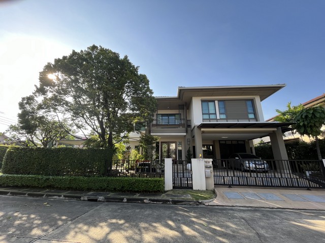 ขายบ้านเลขที่ 177 ในหมู่บ้านเศรษฐสิริ ราชพฤกษ์-จรัลราคา :14,500,000 บาท  จังหวัด :กรุงเทพ  อำเภอ: ตลิ่งชัน  ตำบล: บางพรม ถนน : ราชพฤกษ์  ซอย: ปากน้ำกระโจมทองสถานที่ใกล้เคียง : รพ. ศิริราช โครงการ : หมู่บ้านเศรษฐสิริ ราชพฤกษ์-จรัลพื้นที่ (ตารางวา) : 83พื้นที่ใช้สอย (ตารางเมตร) : 227จำนวนห้องนอน : 4จำนวนห้องน้ำ : 3จำนวนชั้นทั้งหมด : 2จุดเด่น- บ้านสวย สภาพดี ตกแต่งต่อเติมพร้อมอยู่- ทำเลใกล้