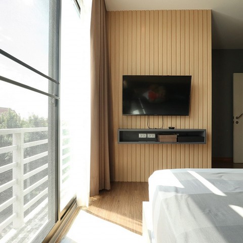 ขายโฮมออฟฟิศ 4 ชั้น โครงการดิสทริค เอกมัย-รามอินทรา (DISTRICT EKKAMAI-RAMINTRA) ตกแต่งเฟอร์นิเจอร์ และระบบภายในพร้อมใช้งาน ใกล้เลียบด่วน