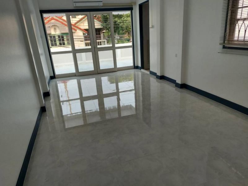 ให้เช่าบ้านเดี่ยว2ชั้นย่านประชาอุทิศ เหม่งจ๋าย เลียบด่วน ทาวน์อินทาวน์ รีโนเวทใหม่ใกล้เลียบด่วน ทาวน์อินทาวน์ SC PARK รร.นานาชาติสิงคโปร์