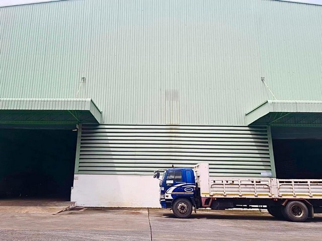 C4073 ให้เช่าโกดังมี 8 โกดัง แบ่งเช่า ขนาด 1120 ถึง 3246 ตรม มีใบ รง.4 ติดถนนปู่เจ้าสมิงพราย ย่านแพรกษา ใกล้ทางด่วน ใกล้พระราม3