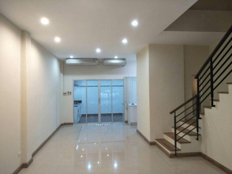 ให้เช่าทาว์นโฮม 3 ชั้น โครงการ RK Office Park มีนบุรี ถนนสุวินทวงศ์ ใกล้รถไฟฟ้าสีชมพู