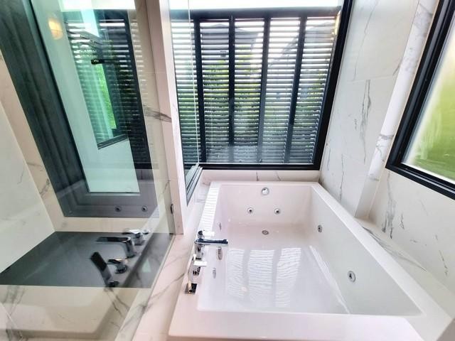 PB3512 ให้เช่าทาวน์โฮม 3 ชั้น โครงการ THE SONNE ศรีนครินทร์-บางนา ถนน เฉลิมพระเกีรติ ร.9 ซอย28 บ้านใหม่ ไม่เคยปล่อยเช่าหรืออยู่มาก่อน