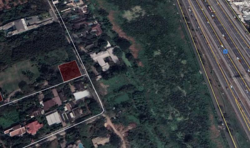 ขายที่ดิน 1-0-63 ไร่ หมู่บ้านนวธานีเสรีไทย ถนนเสรีไทย แขวงรามอินทรา เขตคันนายาว เหมาะสร้างบ้านพักอาศัยราคาขาย 60,190,000 บาท (130,000 บาท / ตารางวา ) ( โอนคนละครึ่ง )ที่ตั้ง ถนนเสรีไทย หมู่บ้านนวธานี แขวงรามอินทรา เขตคันนายาว กรุงเทพติดต่อ : คุณภัสพงณ์ 063-409-8164Line : deedaa23เนื้อที่ 1-0-63 ไร่  ที่ดินหันหน้าทางทิศใต้ แปลงมุม การเดินทางสะดวก- ใกล้ทางขึ้น ลงมอเตอร์เวย์ราคาขาย 60,190,000 บาท (130,000 บาท / ตา