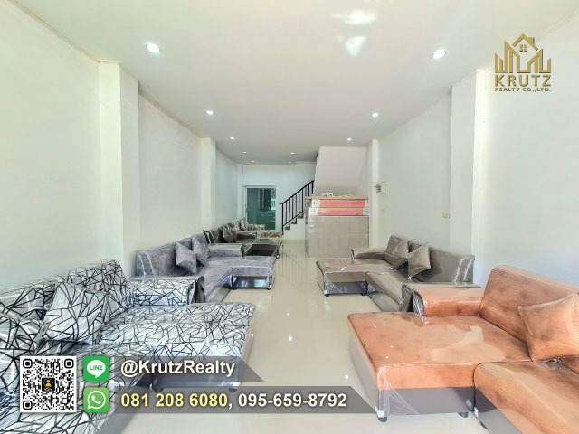 ขายอาคารพาณิชย์ ศักยภาพดีมาก ห้องริม เนื้อที่ 23.8 ตร.ว. 3 นอน 3 น้ำ ต.นอกเมือง อ.เมืองสุรินทร์ จ.สุรินทร์