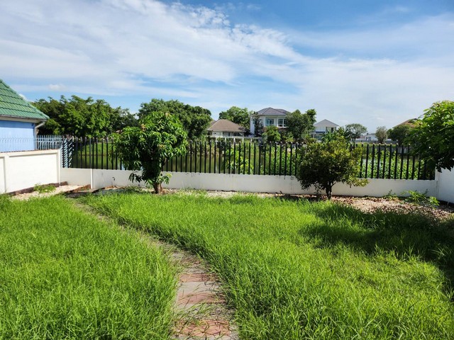 บ้านเดี่ยว 1 ชั้น เนื้อที่ 185 ตร.ว. วิวทะเลสาบ หมู่บ้านวนาเลคโฮม อ.เมืองพิษณุโลก