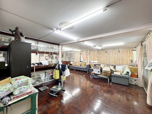 บ้านเดี่ยว 2 ชั้น หมู่บ้าน เมืองทอง 4 พระโขนง กรุงเทพ ราคาถูกสุดในทำเล (หลังมุม)