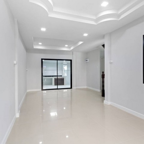 บัวทองธานีพาร์ควิลล์ 7 (ซอยจันทร์ทองเอี่ยม) พร้อมอยู่ ทำเลดี ใกล้รถไฟฟ้า