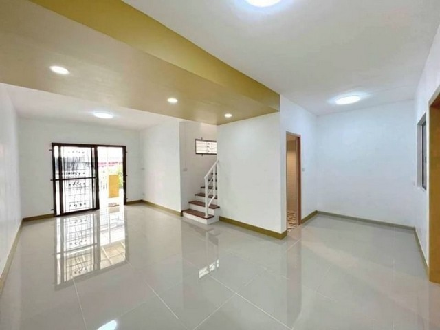 พฤกษา54 วงแหวน-คลองถนน บ้านพร้อมอยู่สไตล์โมเดิร์น   ต่อเติม ตกแต่งใหม่