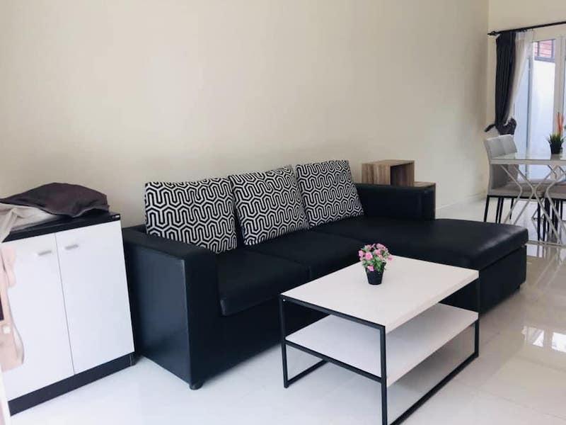 ให้เช่าทาวน์โฮม 3ชั้น ซอยพัฒนาการ 38 โครงการ พาทิโอ พัฒนาการ38 พื้นที่ใช้สอย 155.0ตร.ม.  3ห้องนอน 3ห้องน้ำ ขนาด20.10ตรว.พร้อมเฟอร์นิเจอร์