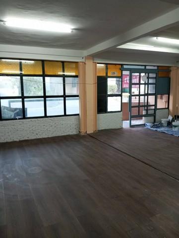 ให้เช่าอาคารพาณิชย์ 3 ชั้น 2 คูหา ปากซอยรัชดา7 ใกล้ MRT ศูนย์วัฒนธรรม 4 ห้องน้ำ เนื้อที่ 30 ตารางวาใกล้เดอะ สตรีท รัชดา