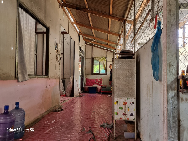 ขายบ้านพร้อมที่ดิน 1ชั้น ราคาถูกมาก ต่อรองได้เจ้าของอยากปล่อย อากาศดี ศูนย์กลางชุมชนหมู่บ้านทำมาหากินสะดวก จังหวัด.ขอนแก่น