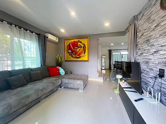 ขายบ้านเดี่ยว หลังมุม มบ. แกรนวัลเลย์  พิกัด บางแสน- เลี่ยงหนองมน