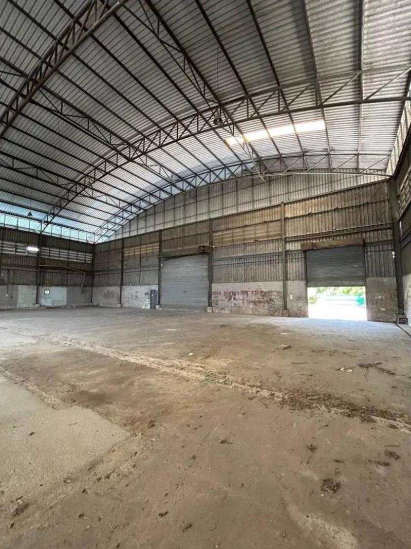 ให้เช่าโกดัง พร้อมสำน้กงาน พื้นที่ 8ไร่ ถนนพุทธมณฑลสาย 4 สามพราน