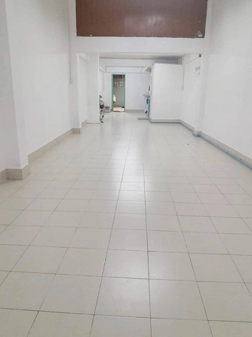 ให้เช่าอาคารพาณิชย์ 4.5 ชั้น เช่าตึกหลังมุมอาคารเปล่า ทำเลสุขสวัสดิ์26