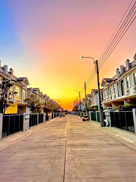 วิลลาจจิโอ ทาวน์โฮม2ชั้น เฟอร์หรูครบ เมกาบางนา 22ตรว. 160ตรม. 2นอน 3น้ำ 2จอดรถ 3แอร์ บางแก้ว บางพลี