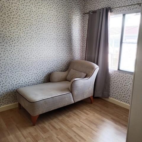 PT12 ขายทาวน์โฮม 3 ชั้น ทาวน์พลัส ลาดพร้าว 101 ทะลุโพธิ์แก้ว เข้าออกได้หลายทาง นวมินทร์ เลียบด่วน ลาดพร้าว 101 เหมาะอยู่อาศัย*** ราคาขาย 4,290,000 บาทติดต่อ คุณช่อผกา 0616198565 LINE 0616198565ทาวน์โฮม 3 ชั้น ลาดพร้าว 101 ( ทะลุโพธิ์แก้ว )ขนาด 20.4 ตารางวา พื้นที่ใช้สอย 145 ตารางเมตร3 ห้องนอน3 ห้องน้ำ1 ห้องเอนกประสงค์1 ห้องเก็บของ1 ห้องครัว,1 ห้องรับแขกและพื้นที่รับประทานอาหารประตูรั้วรีโมทอัตโนมัติข�