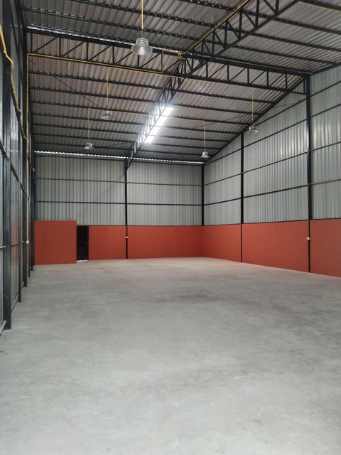 โกดังให้เช่า 190 ตารางเมตตร ชัยพฤกษ์-ราชพฤกษ์ 2  ต.บางพลับ อ.ปากเกร็ด จ.นนทบุรี ไฟฟ้า 3 เฟส