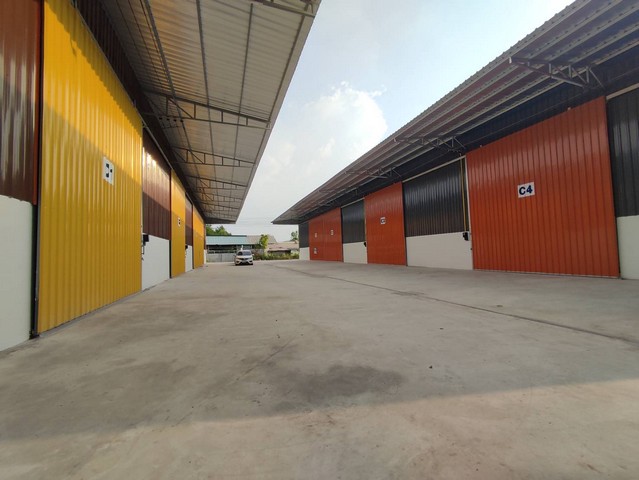 โกดังใหม่ให้เช่า 200 ตารางเมตร บางแม่นาง 2 ตั้งอยู่ในซอยอินทร์จันทร์ บางแม่นาง อ.บางใหญ่ จ.นนทบุรี  ไฟฟ้า 3 เฟส