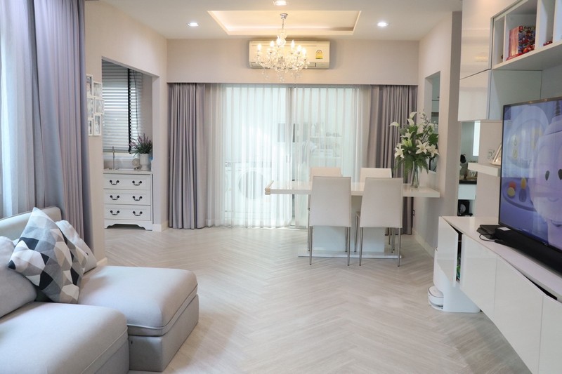 แกรนด์ พลีโน่ รัตนาธิเบศร์ ใกล้การไฟฟ้าบางใหญ่ ถนนบางกรวย-ไทรน้อย ต.บางเลน