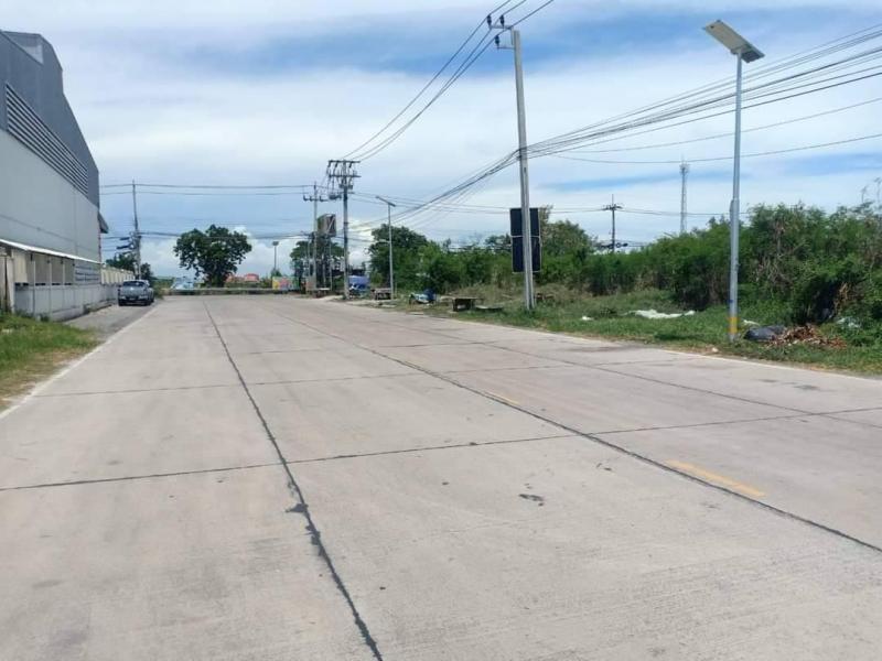 LS620ให้เช่าที่ดิน เนื้อที่ 8 ไร่ ติดถนนใหญ่อ่อนนุช (สุขุมวิท 77) ทำเลทอง ใกล้สถานีรถไฟฟ้า เพียง 500เมตรสนใจติดต่อคุณสามารถ 0918070863 ID line : samart863ให้เช่าในราคา 700,000 บาทต่อเดือน (ต่อรองได้)ขนาดที่ดิน 8ไร่ ติดถนนใหญ่อ่อนนุช(สุขุมวิท 77) ทำเลทอง ใกล้รถไฟฟ้า เพียง 500เมตรที่ดินสวย ดินถมแล้ว สภาพแวดล้อมดี ที่ดินหน้ากว้างด้านหน้าติดถนนใหญ่ อ่อนนุช-สุขุมวิท 77 ตรงข้ามไปรษณีย์ไทยสาขาอ่อน�