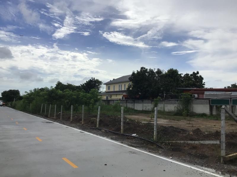 LS617ให้เช่าที่ดินรังสิตคลอง 3 ถมแล้ว  เนื้อที่ 2 ไร่ ติดถนนซอยคอนกรีต อยู่ซอยคลองสาม 5/15 สามารถทำสัญญาระยะยาวได้สนใจติดต่อคุณสามารถ 0918070863 ID line : samart863ให้เช่าที่ดินรังสิตคลอง 3 ถมแล้วติดถนนซอยคอนกรีตขนาด 2 ไร่ อยู่ซอยคลองสาม 5/15 ที่ดินอยู่ท้ายซอย เงียบสงบ สามารถทำสัญญาระยะยาวได้ให้เช่าที่ดินรังสิตคลอง 3 ถมแล้ว 2 ไร่  ราคาเช่า 16,000 บาทต่อเดือน  ประกัน 2 เดือน จ่ายล่วงหน้า 1 เด�