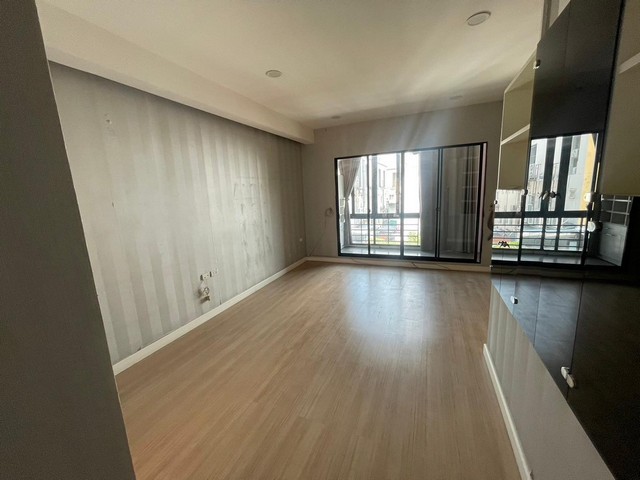 ขายทาวน์โฮม 3 ชั้นหลังมุมด้านใน 2 ห้องติด 41.8 ตรว. 6 ห้องนอน โครงการซิกเนเจอร์ วัชรพล  หน้าบ้านทิศเหนือ