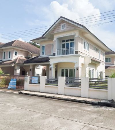 ติดต่อ เต้ย 086-659-5965 Line ID: Creatoeyเหลือเพียง 3.55 ล้านบาท (จาก 5.8 ล้าน)บ้านโครงการ ริชชี่ แลนด์ 1ทำเลดีที่สุด ใกล้สี่แยกลิขิตชีวัน-หนองจ๊อม เดินทางสะดวก ติดวงแหวนรอบ33 ห้องนอน 4 ห้องน้ำ1ห้องครัว 2 ที่จอดรถ ที่ดิน 80 ตรว. พื้นที่ใช้สอย190 ตรม. บ้านอยู่ติดคลับเฮ้าส์.ขาย 3.55 ลบ/ค่าโอนคนละครึ่ง .โครงการติดถนนใหญ่ทำเลดีเยี่ยม ในโครงการมีสวนสาธารณะและคลับเฮ้าส์ไว้บริการลูกบ้าน บรรยากาศ