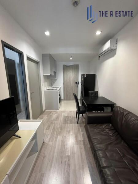 ขาย คอนโด Ideo Mobi พระราม 9 ใกล้รถไฟฟ้า MRT พระราม 9 เพียง 80 เมตร  ห้องสวย ชั้นสูง พร้อมอยู่พิกัด :https://maps.app.goo.gl/2LcCMxuaTWadtd9Z7รายละเอียดขนาด 31 ตรม.ชั้น 21  ขนาด 1 นอน 1 น้ำ 1ครัว 1 จอด 1ระเบียงเฟอร์ครบ พร้อมอยู่– fully furnished เฟอร์นิเจอร์ พร้อมเข้าอยู่– มีเครื่องดูดควัน ทำอาหารได้ราคาพิเศษเพียง 4,200,000 บาทสนใจติดต่อ รินรดา 0615519925 ID Line:0615519925 เว็บ:https://www.ther-estate.com/สิ่งอำนวยความสะดวก ติดแนวรถไฟฟ้า กล้องวงจรปิด ฟิตเนส