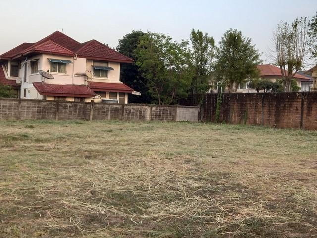 PT12 ด่วน ขาย ที่ดินถมแล้ว ผังสีเหลือง ย.3 ขนาด 779 ตรว. ถนนเพิ่มสิน วัชรพล สายไหม ขายยกแปลงพร้อมบ้าน 1 หลัง หรือแยกซื้อได้ ติดกับโครงการพฤกษา วัชพล-เพิ่มสินราคาขาย 45,000 บาท/ตรว. ราคารวม 35,082,000 บาทติดต่อ คุณช่อผกา 0616198565 LINE 0616198565ที่ดินถมแล้ว ถนนเพิ่มสิน วัชรพล สายไหม ขายยกแปลงพร้อมบ้าน 1 หลัง หรือแยกซื้อได้เนื้อที่ดิน 779.60 ตารางวา (1 ไร่ 3 งาน 79.60 ตารางวา)หน้ากว้าง 38 ลึก 82 เมตรพร้อมสิ่ง�