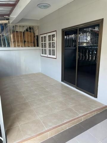 PO51 ขายทาวเฮ้าส์ ลาดพร้าววังหิน 65 ใกล้โลตัสวังหิน Plaza Lagoon  แพดานสูง 2.8 เมตร โปร่งสบาย Renovate ใหม่