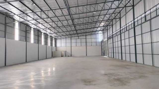 รหัสC5896 ให้เช่าโกดัง มีหลายขนาด ถนนฝั่งเลียบมอเตอร์เวย์ ลำลูกกา คลอง5 ปทุมธานี**ให้เช่า**ราคาเช่า : 10,000 บาท/เดือน ( 108 ตารางเมตร )ราคาเช่า : 45,000 บาท/เดือน ( 432 ตารางเมตร )ราคาเช่า : 50,000 บาท/เดือน ( 540 ตารางเมตร )ราคาเช่า : 100,000 บาท/เดือน ( 972 ตารางเมตร )* ประกัน 3 เดือน ล่วงหน้า 1 เดือน *โทร : 095-823 9789 คิทLine id : candy.456Line Add Friend : https://line.me/ti/p/rHhjrvhm_zโทร : 091-782 8924 ต้นLine : seng.456Line Add Friend : https://line.me/ti/p/iHsUxP2IlTโกดัง มีหลายขนาด ทั้งขนาดเล็กและข