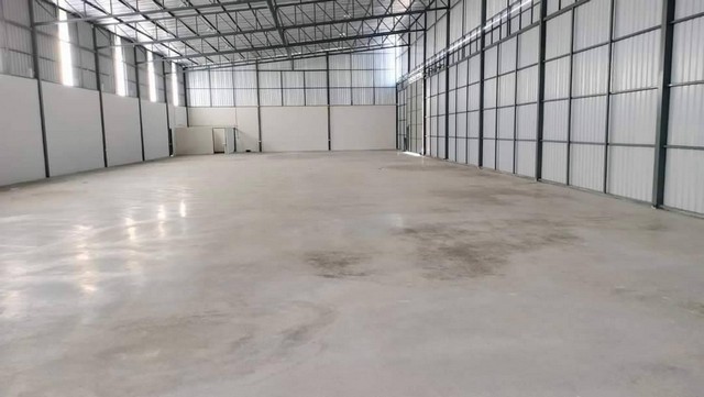 รหัสC5896 ให้เช่าโกดัง มีหลายขนาด ถนนฝั่งเลียบมอเตอร์เวย์ ลำลูกกา คลอง5 ปทุมธานี