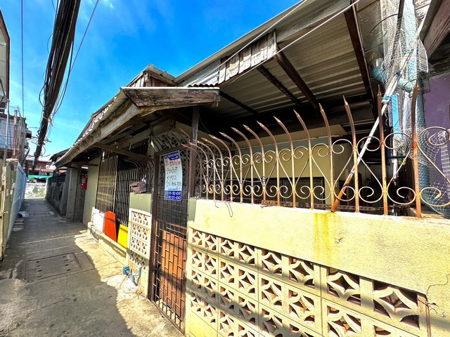 บ้าน 2 ชั้น 26 ตร.ว ซ.จรัญสนิทวงศ์ 18  7 นอน 5 น้ำ ใกล้รถไฟฟ้า bts พาณิชยการธนบุรี