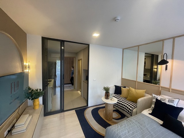 Sub0916ขายดาวน์คอนโด Flo by Sansiri (High rise) ชั้น 12 ขนาด 24.5 ตร.มชั้น 12 ขนาด 24.5 ตร.ม. (ห้องพักเริ่มชั้น 5)บนทำเลดีเพียง 350 เมตร จาก BTS สถานีคลองสาน และ 3 นาที จาก ICONSIAMเหมาะสำหรับปล่อยเช่าต่างชาติราคาหน้าสัญญา 3,000,000 บาท **ราคาขายดาวน์ 180,000 บาท รวมค่าดำเนินการแล้ว**หักดาวน์+เงินจอง+เงินทำสัญญา เหลือ 2,895,700 บาท ปัจจุบัน ห้องขนาด 24.5 ตร.ม. เริ่ม 3.3 M ผ่าน EIA แล้วกำลังเริ่มก่อสร้าง เสร็จต้นปี 2569ของแถม - เฟอร์นิเจ