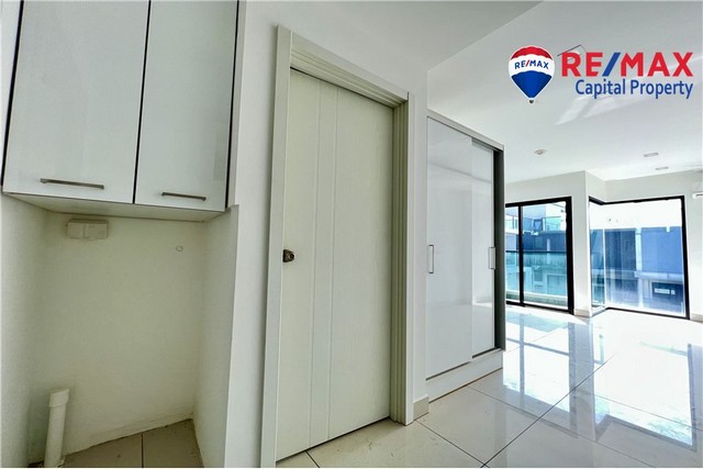 ขาย - ห้องสตูดิโอ สยาม โอเรียลทอล พลาซ่า ไม่มีเฟอร์นิเจอร์