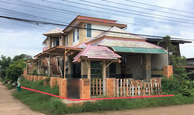 รายละเอียดเพิ่มเติมCode ID : PKK02-06789ราคาขาย      1,451,000 บาท- ขนาดพื้นที่ :   37 ตร.ว - พื้นที่ใช้สอย :    140 ตร.ม- จำนวนห้อง :  3 ห้องนอน 3 ห้องน้ำ- จอดรถ :   1-2 คัน- บ้านเดี่ยว  : 2 ชั้น- บ้านเดี่ยวหันทางทิศ :- อายุอาคาร : 11 ปี พิกัดทรัพย์ :      https://maps.app.goo.gl/W6ZenimLGuMwNTic6สถานที่ใกล้เคียง- ใกล้โลตัส โกเฟรช ซูเปอร์มาร์เก็ต พังโคน- ใกล้บิ๊กซี ซูเปอร์เซ็นเตอร์ พังโคน- ใกล้โรงพยาบาลพังโคน- ใกล้วัดศรีบุญเรืองสอบถามเพิ่ม�